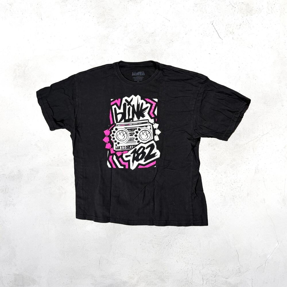 🎸 Blink 182 Boombox Graffiti Graphic Band Tee Black XL
